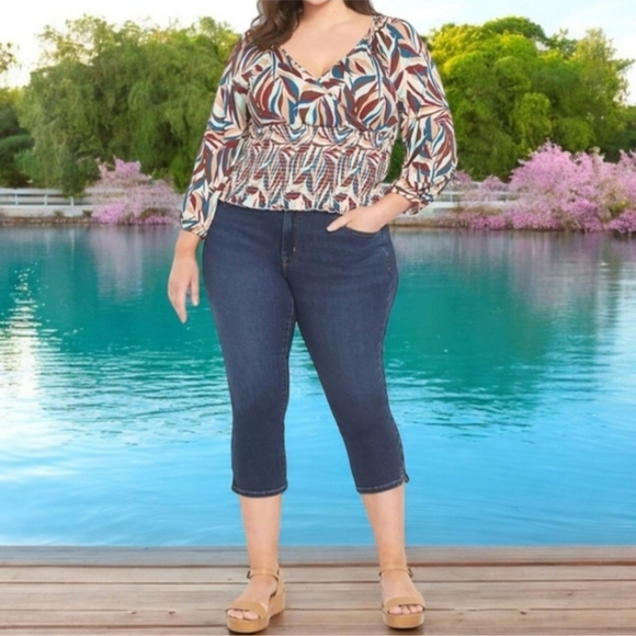 Lane Bryant Wrap Cropped Top W/ Smocked Waist Palm Print Size 26/28 - Picture 7 of 7